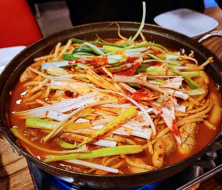 픽업 트렌드스페셜 히트맨 맛VS멋 강릉 3대째 이어 온 해산물 요리 물회 도루묵구이 맛집 추천