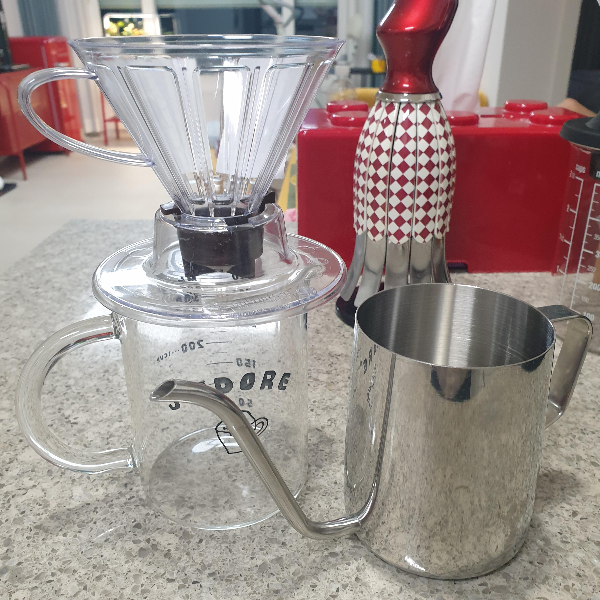 다이소 드리퍼: 추출 속도 조절 가능한 드리퍼 리뷰 및 레시피