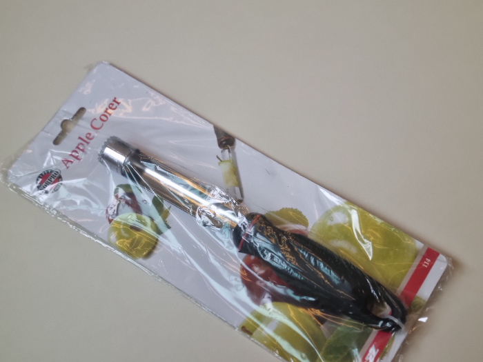 alt"사과 코어러"