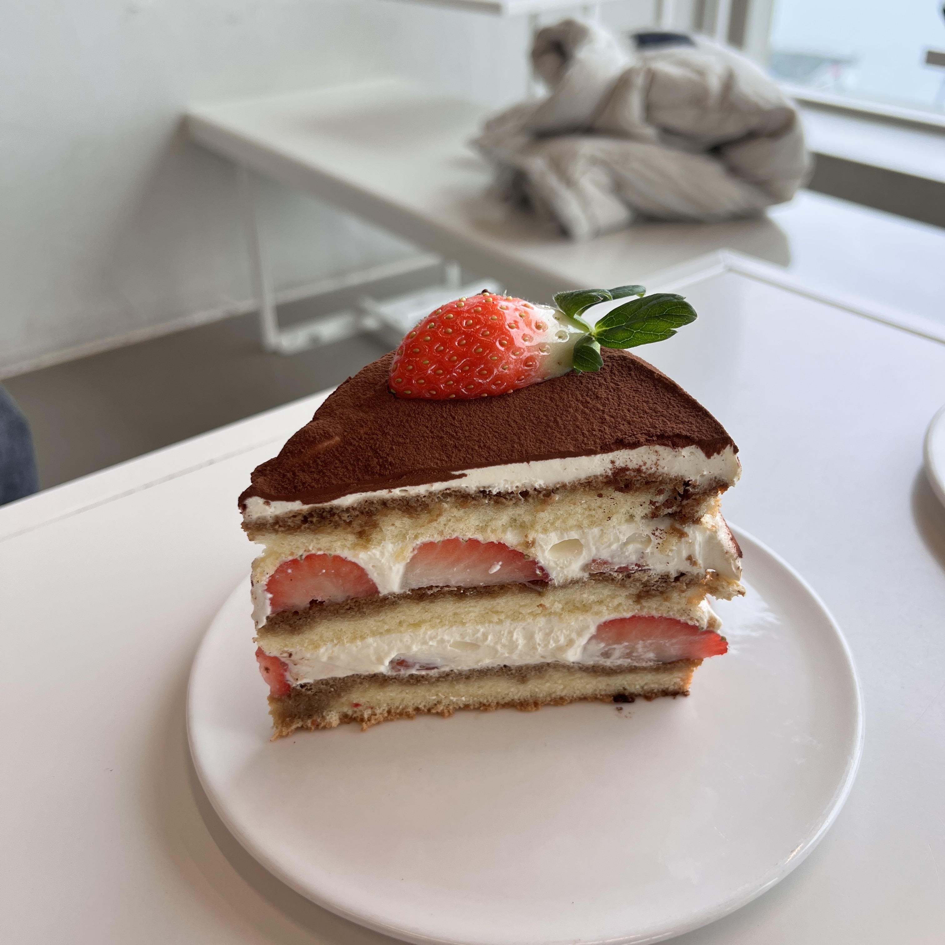 서산 소진담 딸기 티라미수 케이크