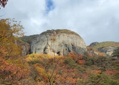 단풍이 물든 주왕산