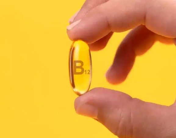 비타민 B12 결핍증(비타민 B12 부족) 증상과 원인, 섭취기준 (비타민 B12 효능, 음식)