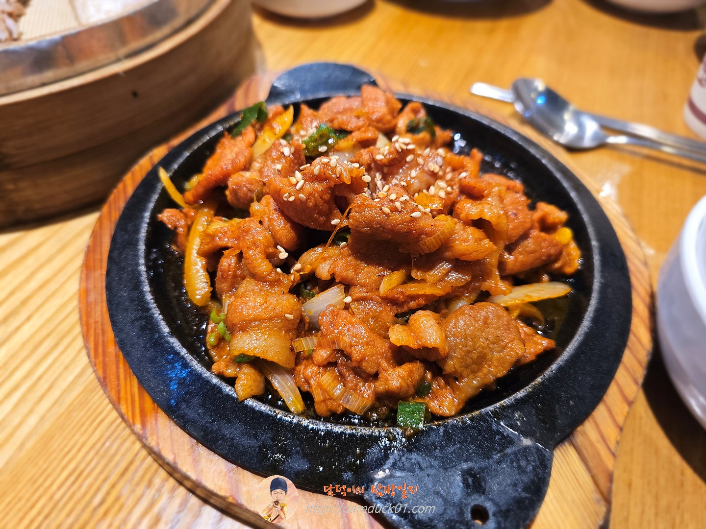 제육정식, 보쌈수육쌈밥