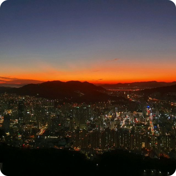 부산 황령산 새해 일출 해돋이 명소 이미지/출처: 트립닷컴