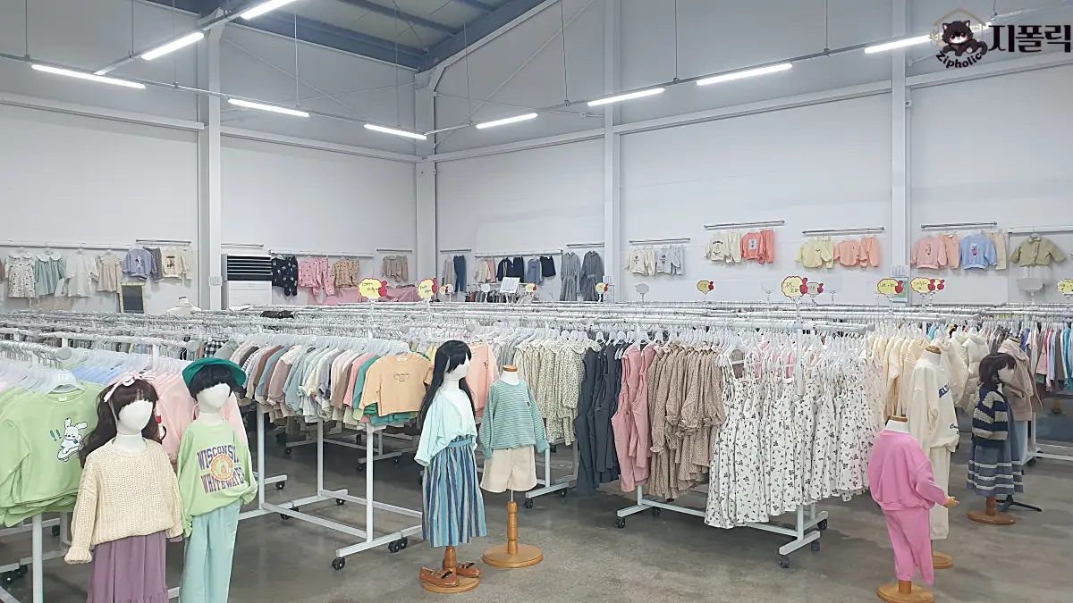 명품아이-리틀베니-유아복-매장전경
