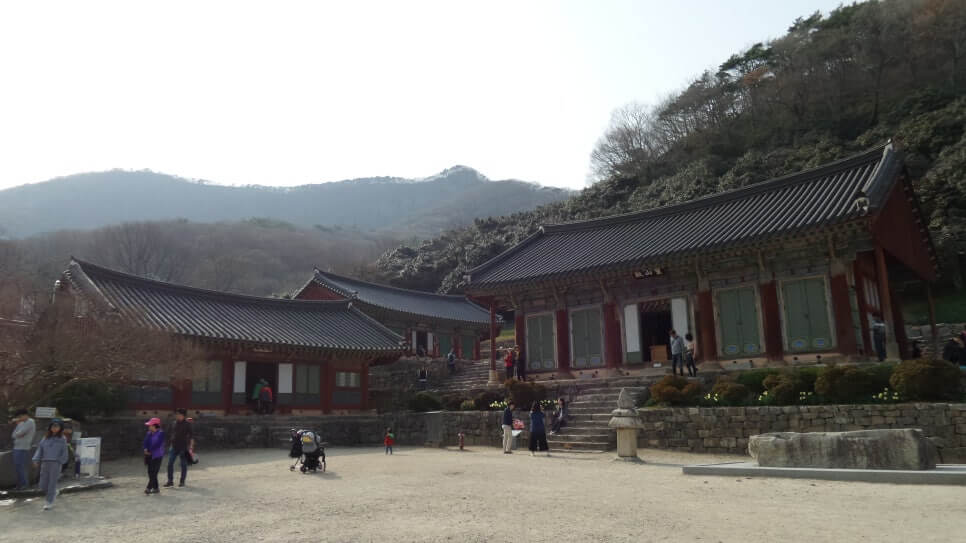 100대 명산 등산하기 고창 선운산 동백과 단풍, 사찰과 기암절벽이 어우러진 최고의 힐링 산행지