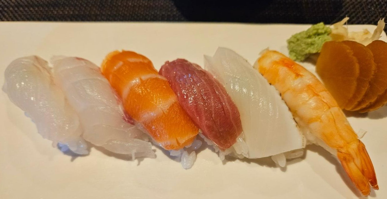 송도 스시사쿠 초밥 구성 (1)