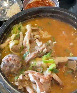 청담동순대국밥