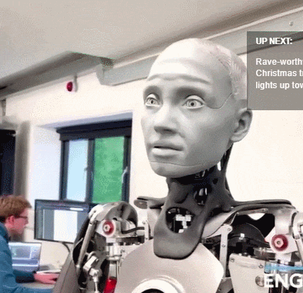 실제와 같은 얼굴을 한 무섭고 사실적 로봇