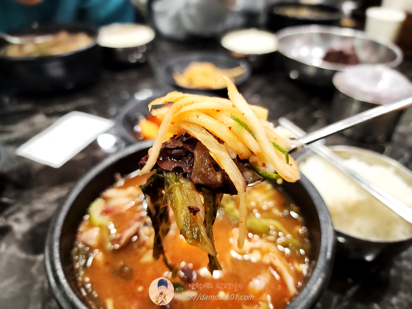 유치회관 해장국