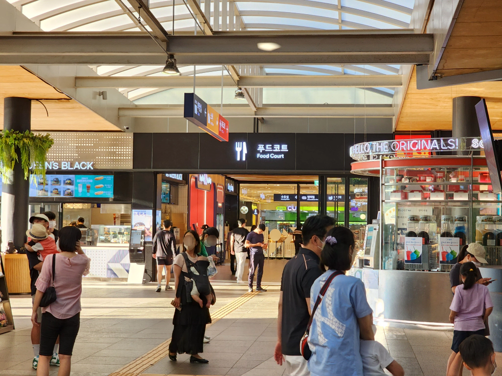 작지만 다양한 점포들1