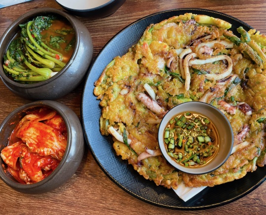 대부도 대표 칼국수 '포도밭할머니손칼국수'