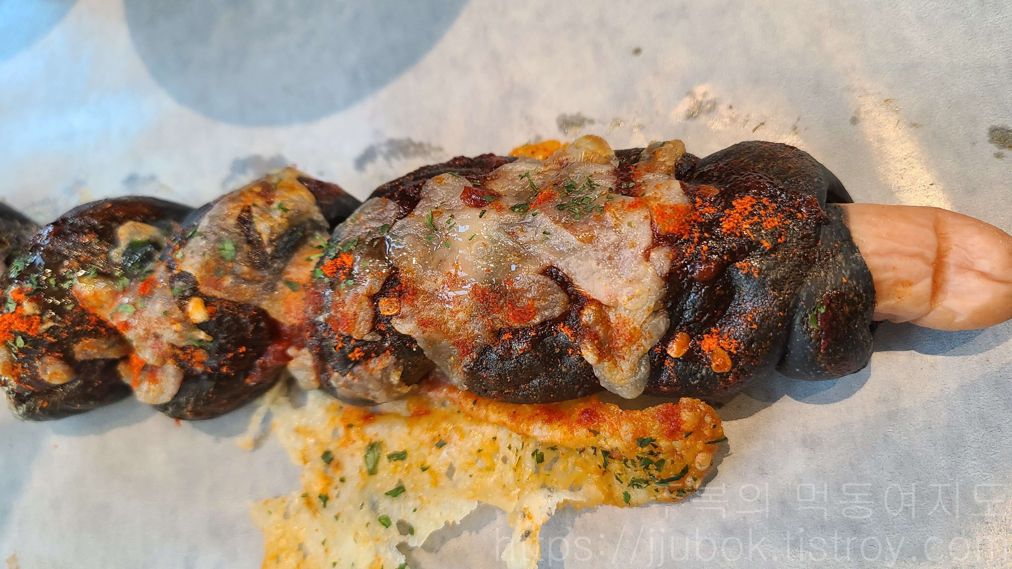 앤드-테라스-AND-TERRACE-파주점-매콤-소시지