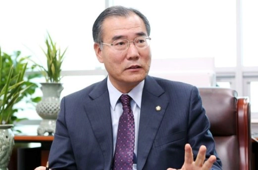 친명과 비명 갈등 사이에 서게 된 이개호 정책위의장