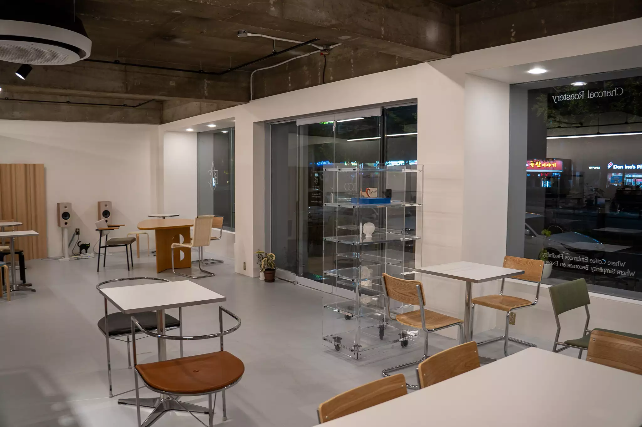 아르코커피로스터스-내부전경