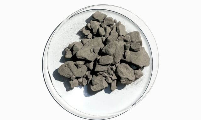 트럼프의 관세 폭탄에 中 '희토류 카드' 꺼내…백악관 “심각한 우려”