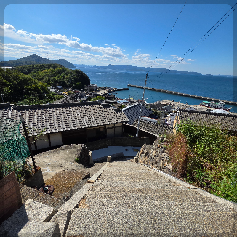 신사에서 보이는 바다 전망 / Sea view from the shrine