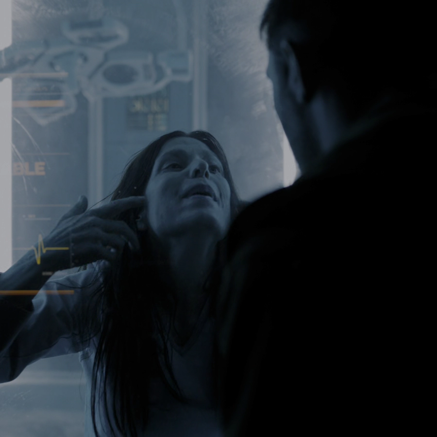 베놈1_실험실에서 만난 노숙자 마리아