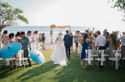 비혼식 플래너: 결혼하지 않아도 인생을 축하받을 자격