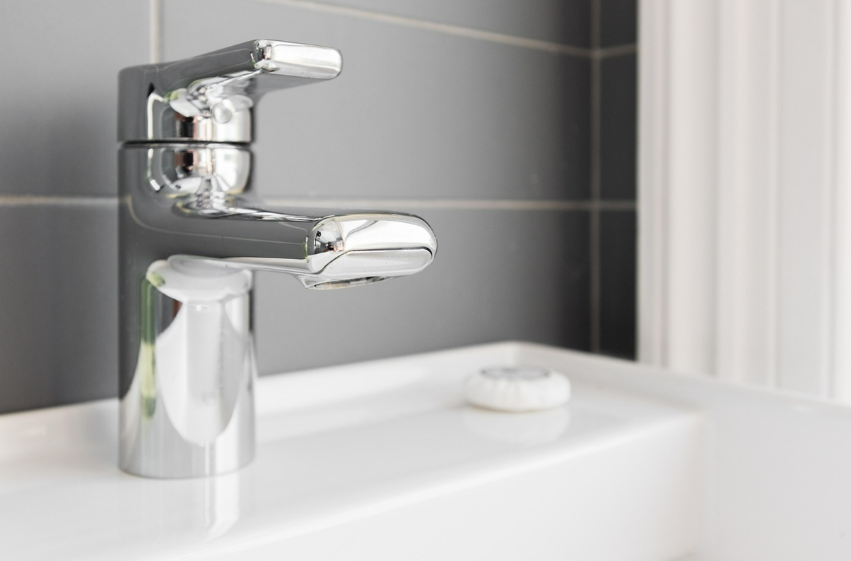 수도꼭지 분홍색 세균의 정체