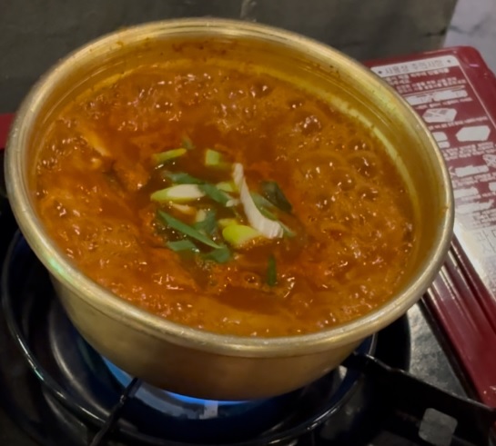 생방송 투데이 외국인의 밥상 냉동 삼겹살 한 상 서울 서대문구 보성집