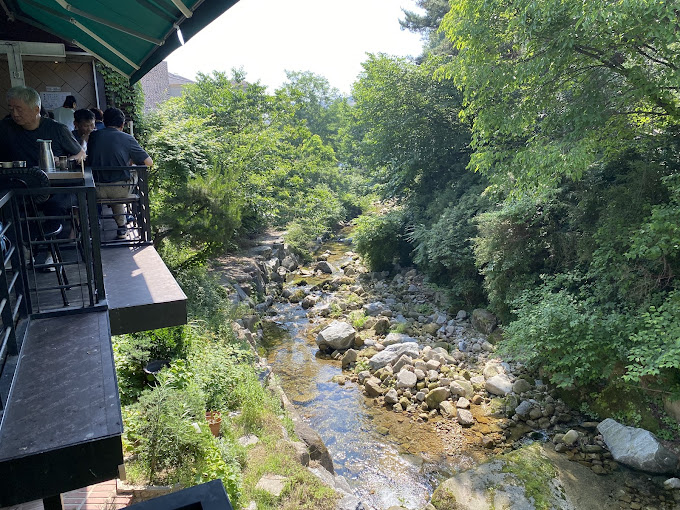 수유동 계곡 육개장 '샘터마루'