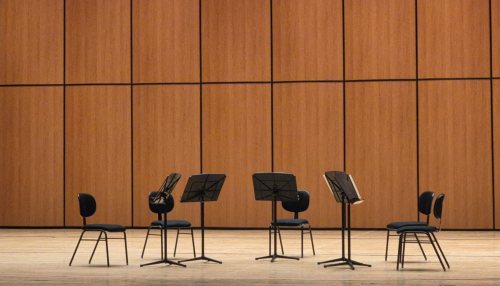 연주 전의 무대 모양