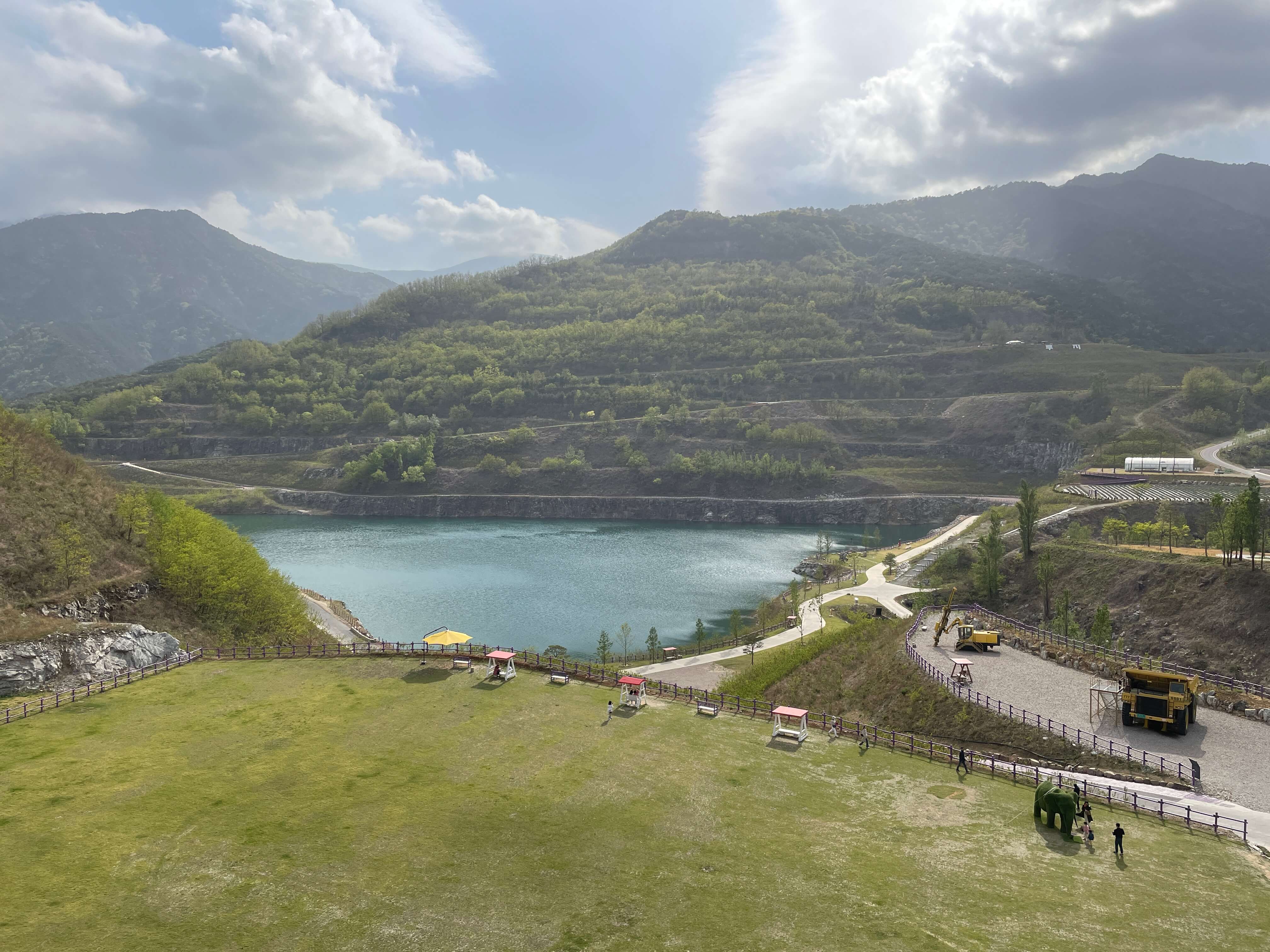 무릉별유천지-전망카페