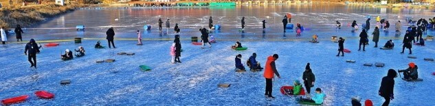 빙어대잔치, 강화신선지 빙어대잔치 축제가 진행중입니다. 신선이 저수지 옆 바위탕에서 목욕을 했다고 해서 신선지라 불리게 되었으며 면적 9,000평으로 그리 넓지는 않지만 최고의 전망을 자랑합니다.