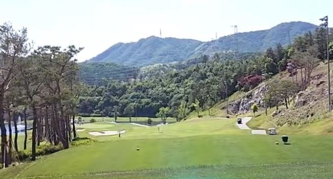 킹스데일CC 레이크 코스 1번홀 사진