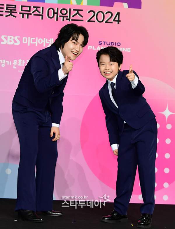 황민호 데뷔