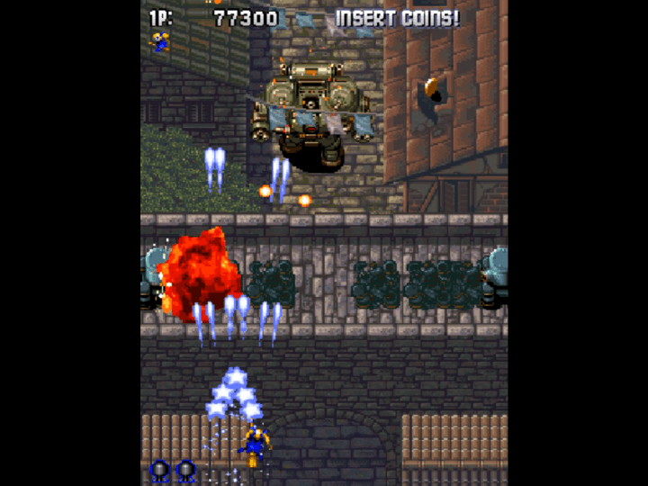 파워업-아이템을-사용하여-적을-공격하는-화면