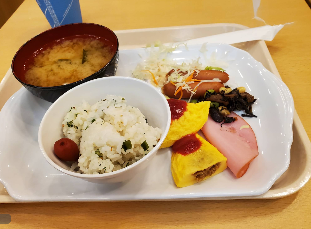 일본의 토요코인 호텔의 조식