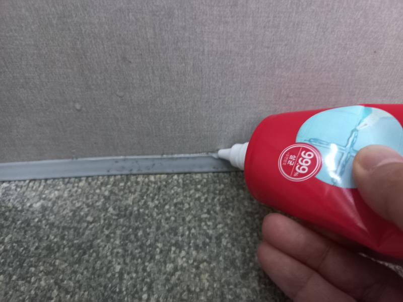 한샘 휴플로어 바르는 곰팡이 싹 도포