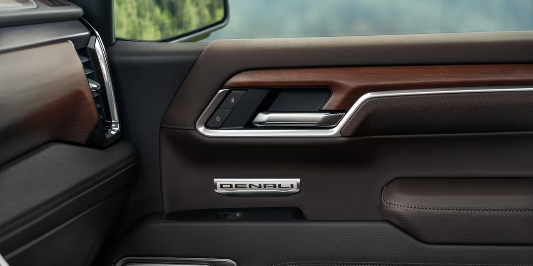 GMC 시에라 내부디자인