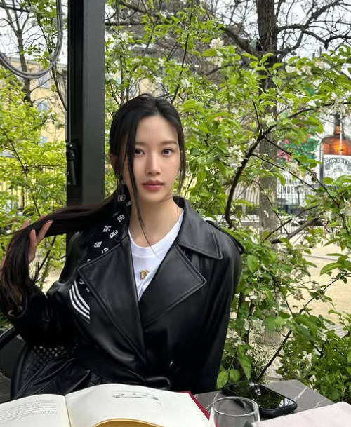 문가영 