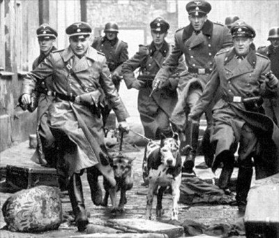 쉰들러-리스트-스틸컷2