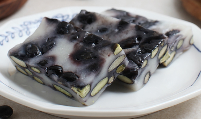 한국의 떡 종류 콩떡