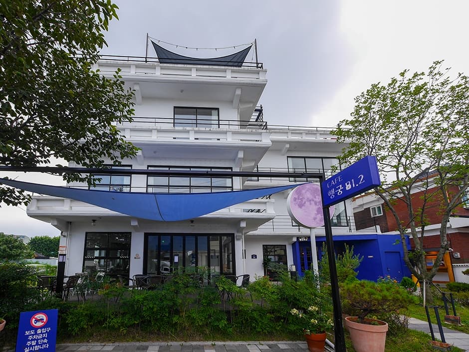 [서울 근교 여행]수원화성 카페·맛집 추천｜성곽길 산책 후 들르기 좋은 곳