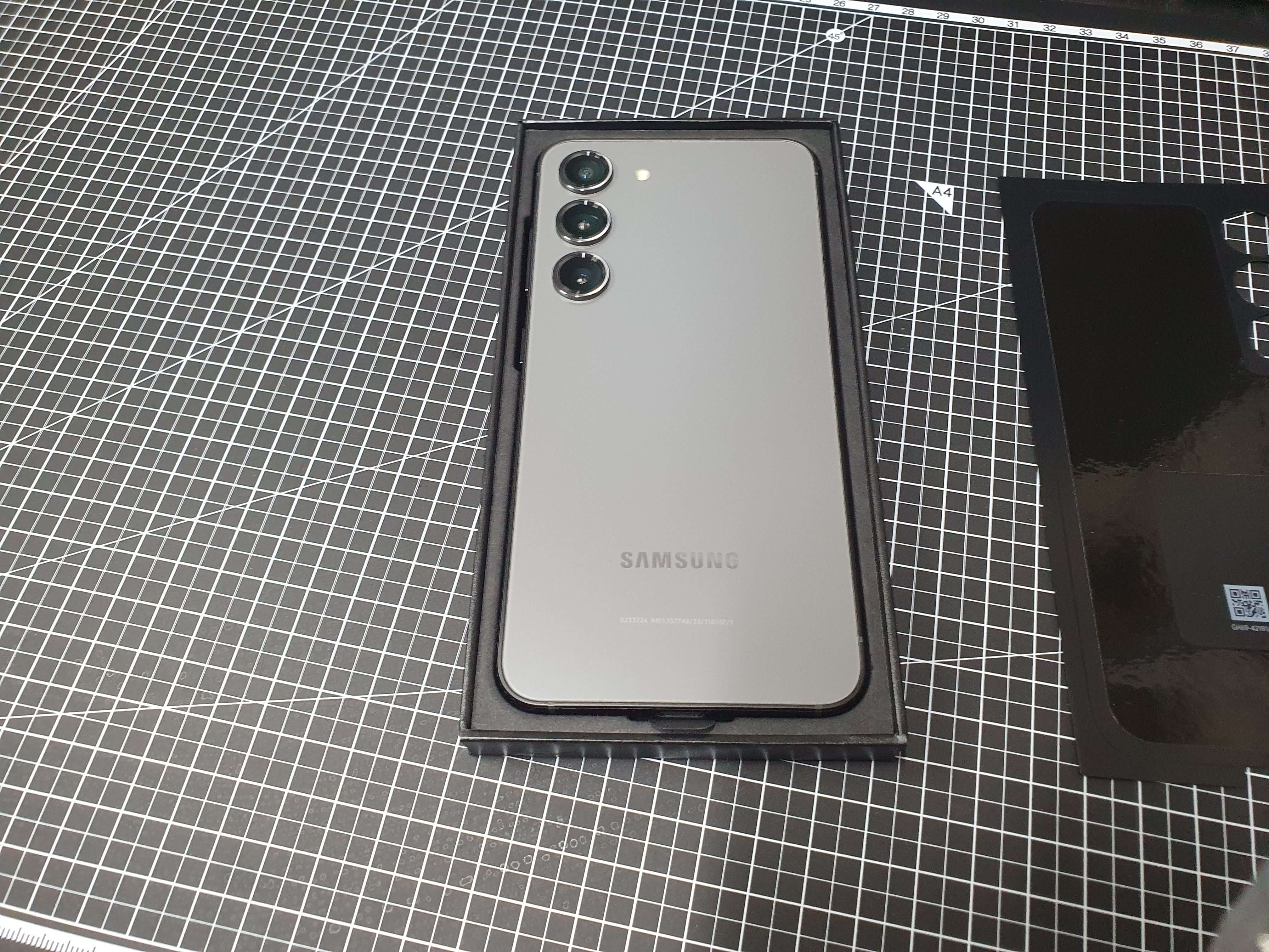 S23 뒷면 카메라