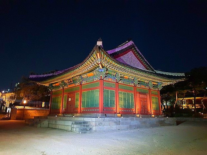 2025 서울 야경 명소, 덕수궁 야간개장 일정 시간 및 예매 방법