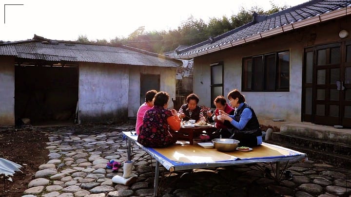 한국인의 밥상 한천 밥상 즐기는 모습