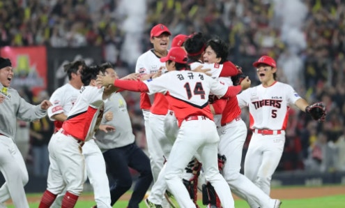 충격! KIA 타이거즈, 박찬호-최형우 놓치고 57억 '보수적 지출'