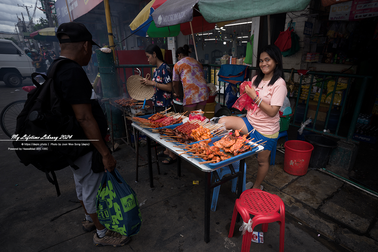 필리핀 세부 필리피노 사람들 거리 골목 시장