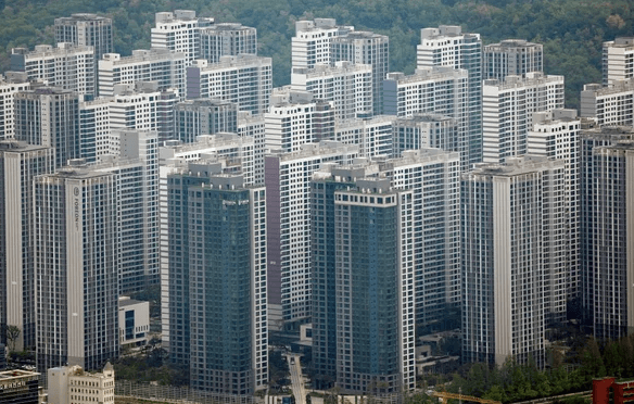 &ldquo;이게 30억?&rdquo; 초고가 아파트 하자 논란 확산