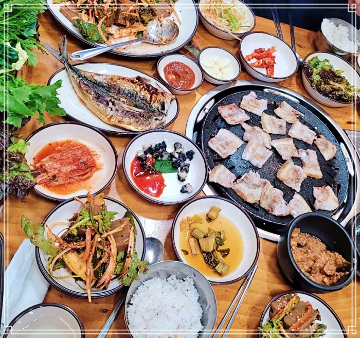 시흥 물왕저수지 맛집 삼겹살 쌈밥정식, 된장찌개, 고등어 구이