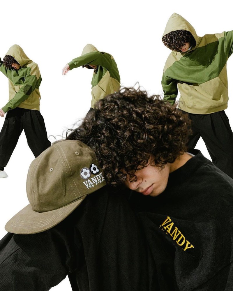 반디더핑크-2022FW-컬렉션-패션