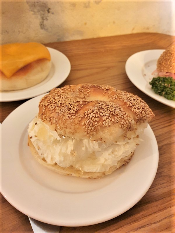 꿀을-바른-브릭레인