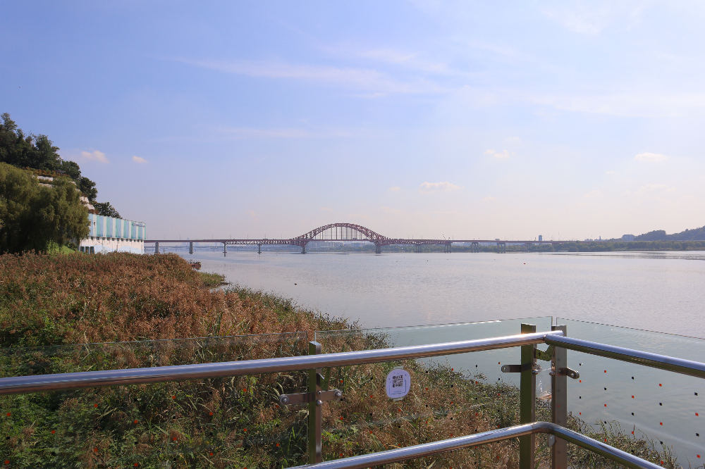 행주산성-역사공원에서-보이는-방화대교