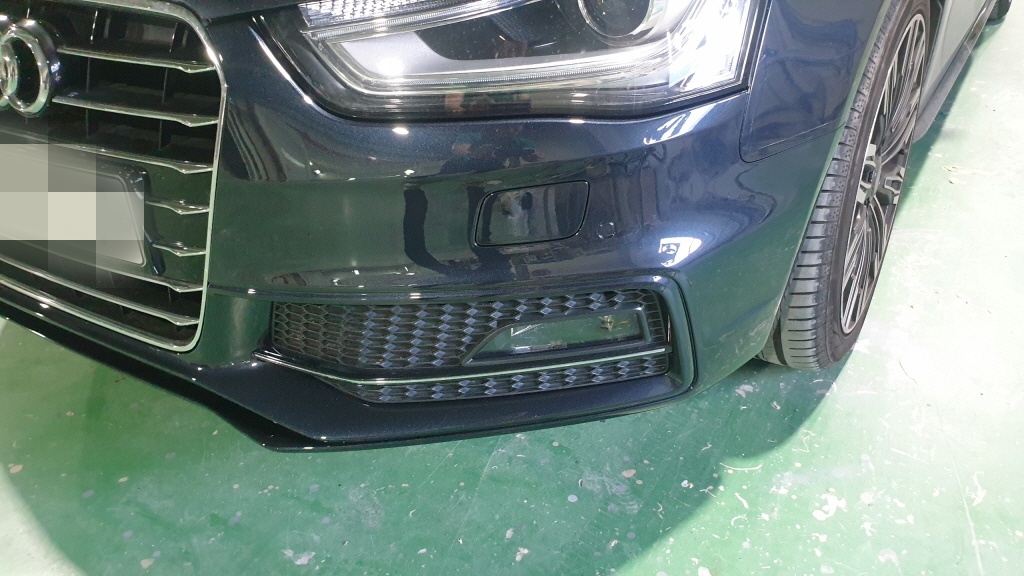 운전석 쪽 앞 범퍼 자동차 범퍼수리 -